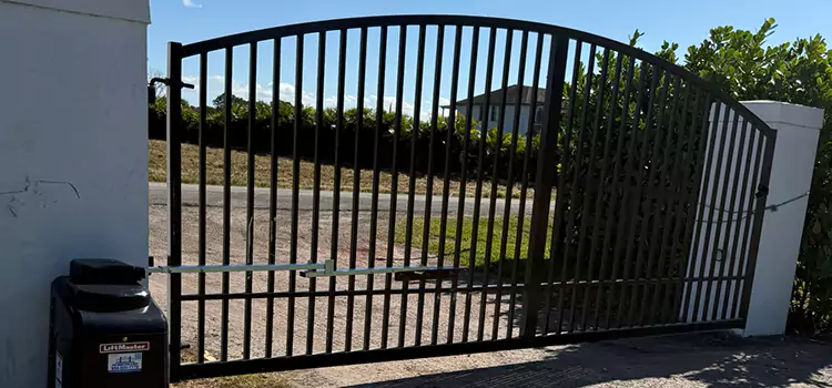 Driveway Fence Repair Alvin